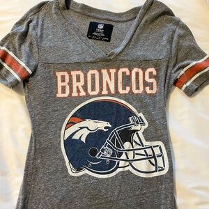 NFL Denver Broncos Women’s Shirt Size Small